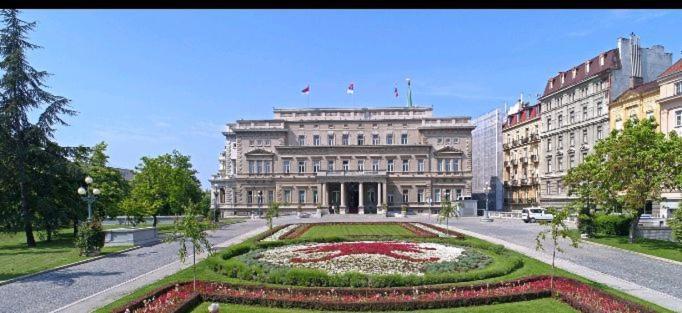 Appartamento Apartman Beograd Centar 2 Esterno foto