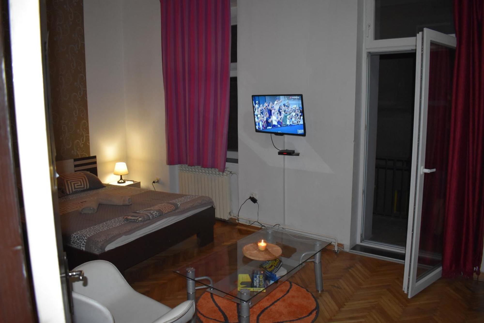 Appartamento Apartman Beograd Centar 2 Esterno foto